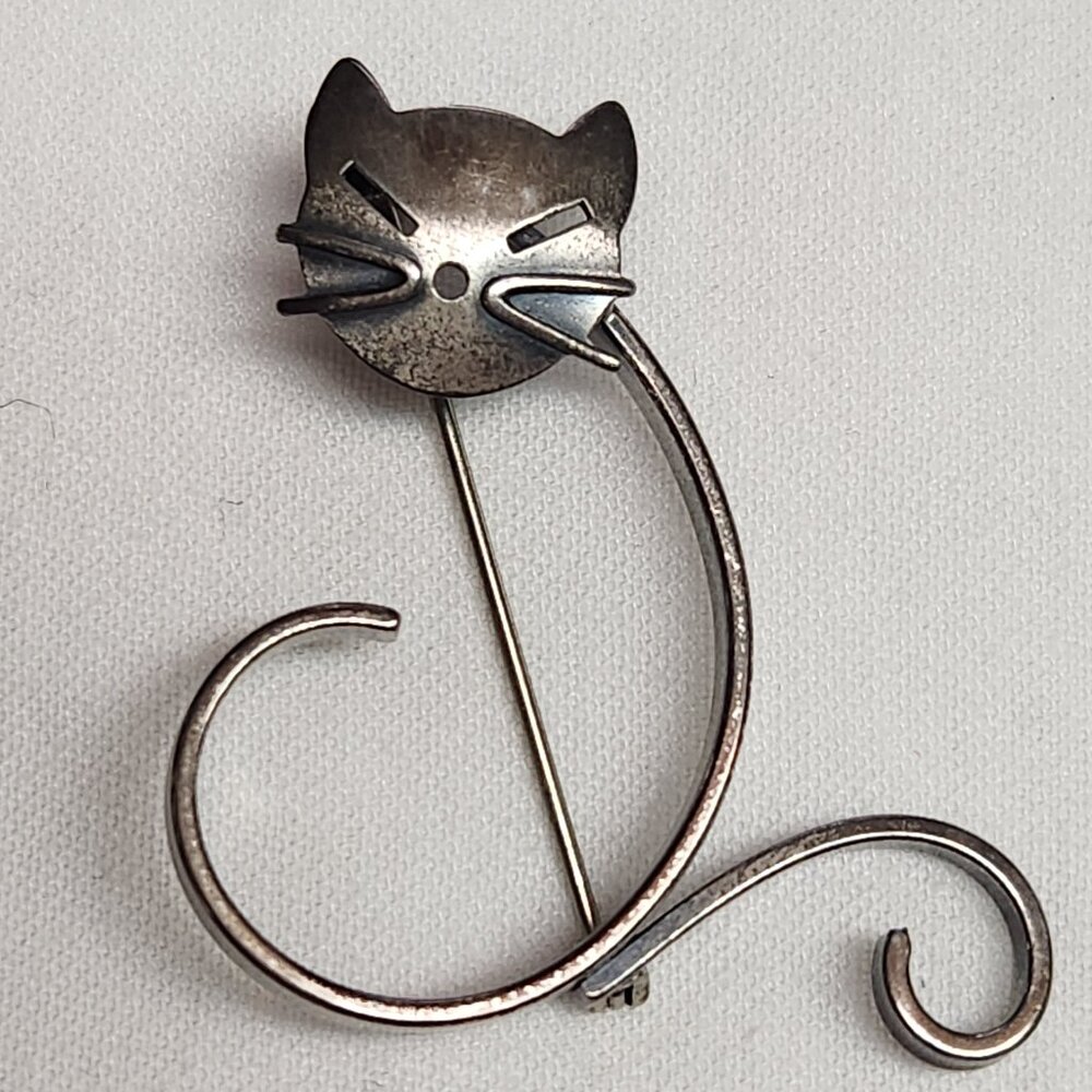 VINTAGE Sterling BEAU Cat Pin Brooch Signed